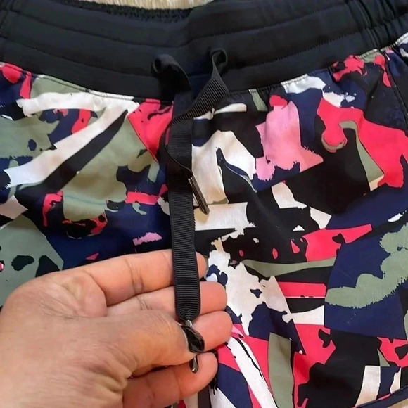 Lululemon athletic shorts for women’s - Picture 7 of 9